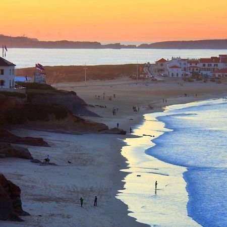 Peniche Art House Apartment Luaran gambar